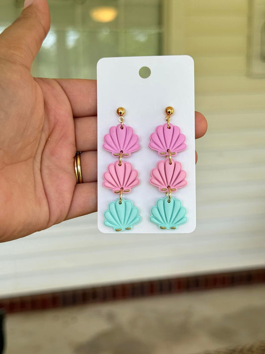 Seashell dangles